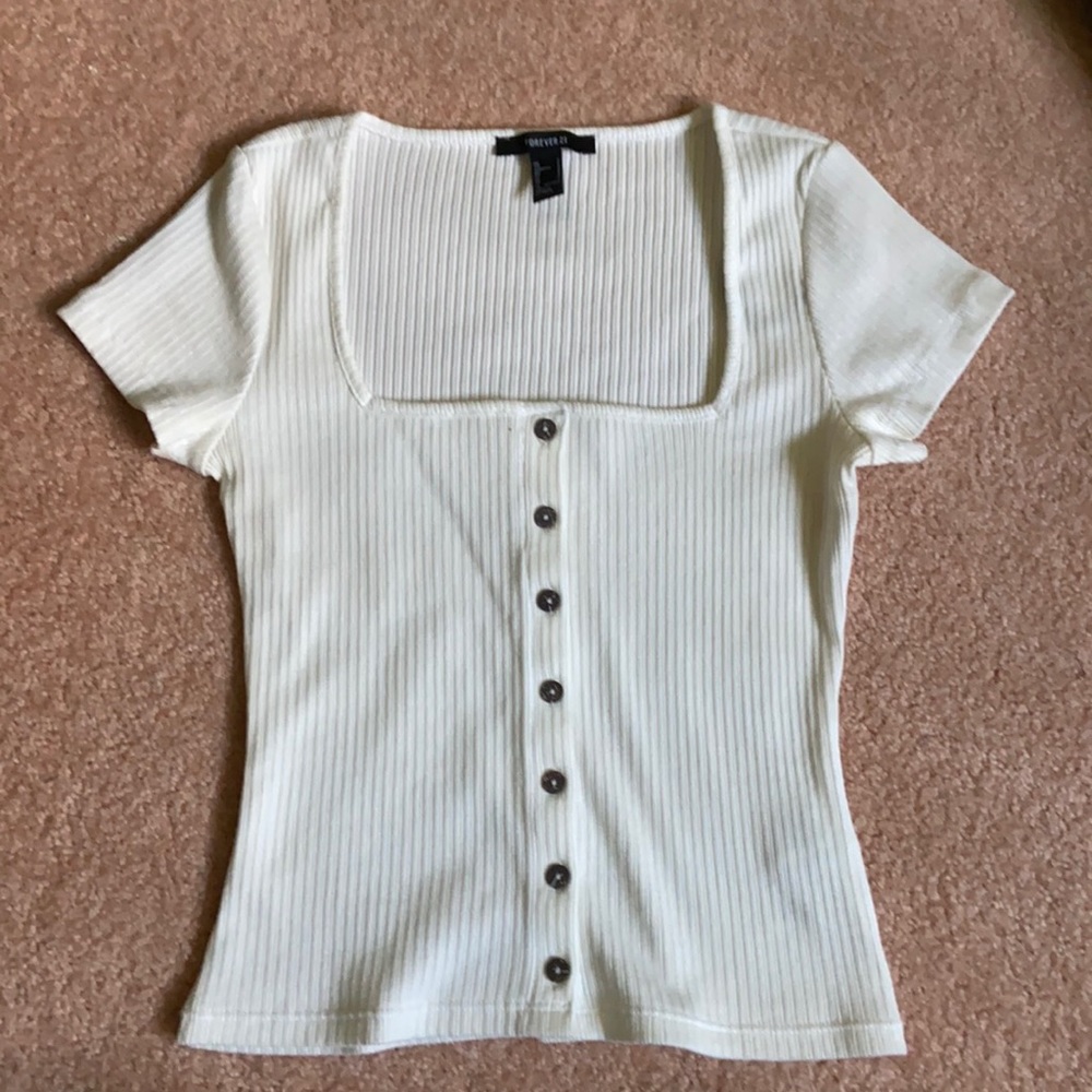 Forever 21 t-shirt